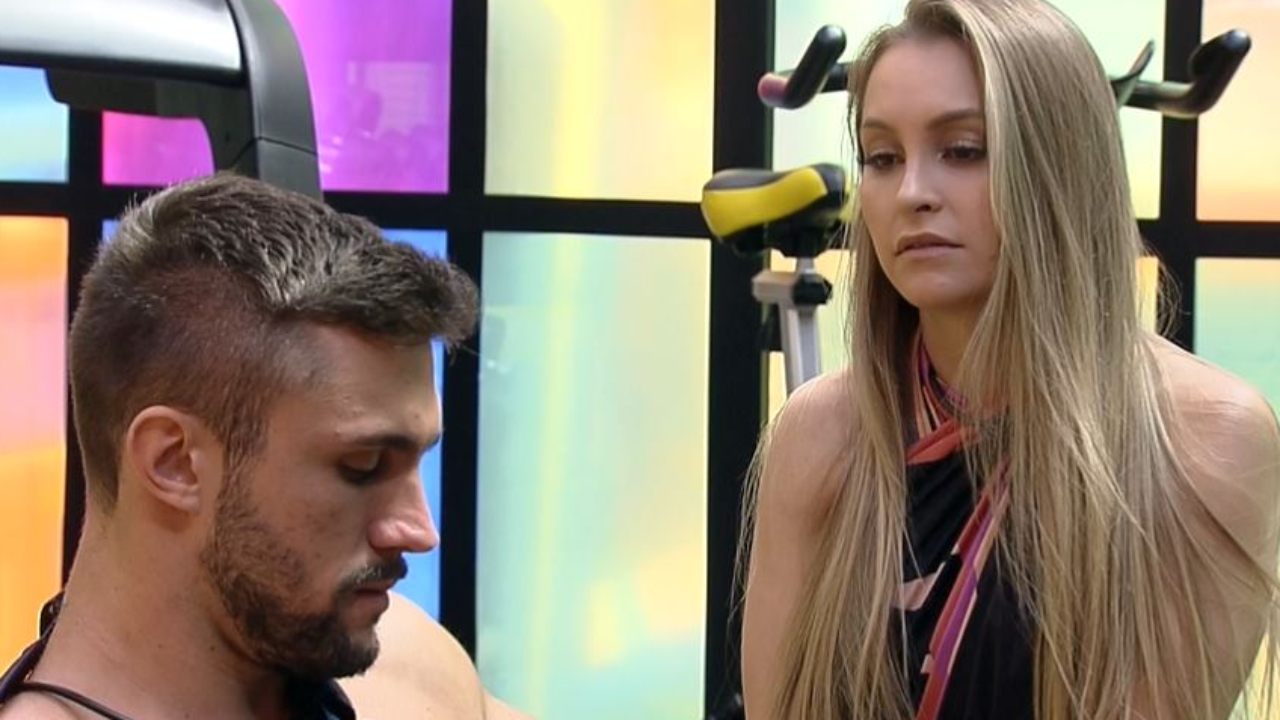 BBB21: Carla Diaz entrega desconfiança de aliados e questiona lealdade de Camilla e João