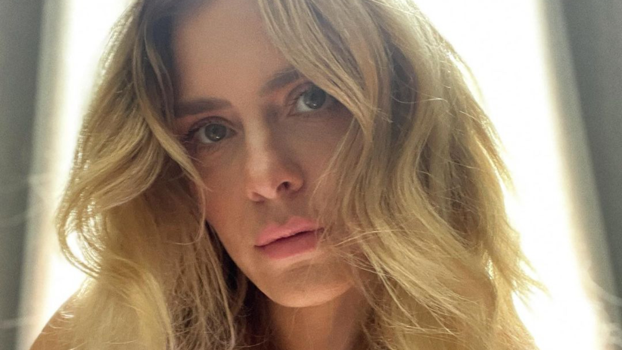 Carolina Dieckmann se espanta após novo recorde de mortes por Covid-19: ”Cada uma é o amor de alguém”