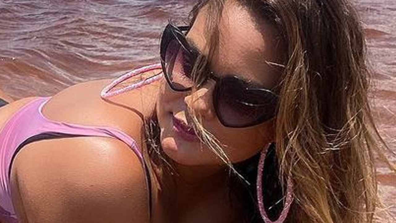 Uma sereia? Geisy Arruda aponta bumbum ao céu e seguidores perdem a cabeça: “Obra de arte”