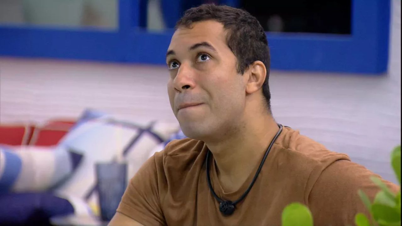 BBB21: Gilberto diz que irá se ‘montar’ para próxima festa do reality: ”Primeira vez na vida”
