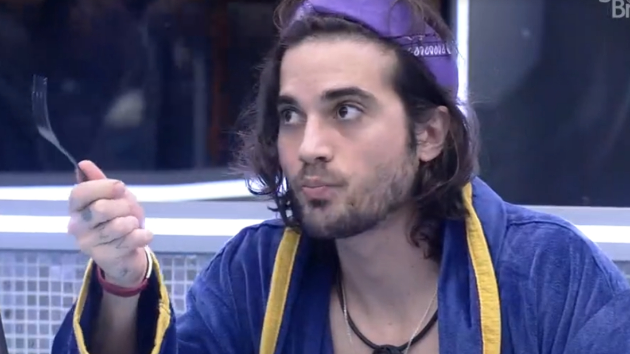 BBB21: Fiuk surpreende ao mudar tema da festa do Líder