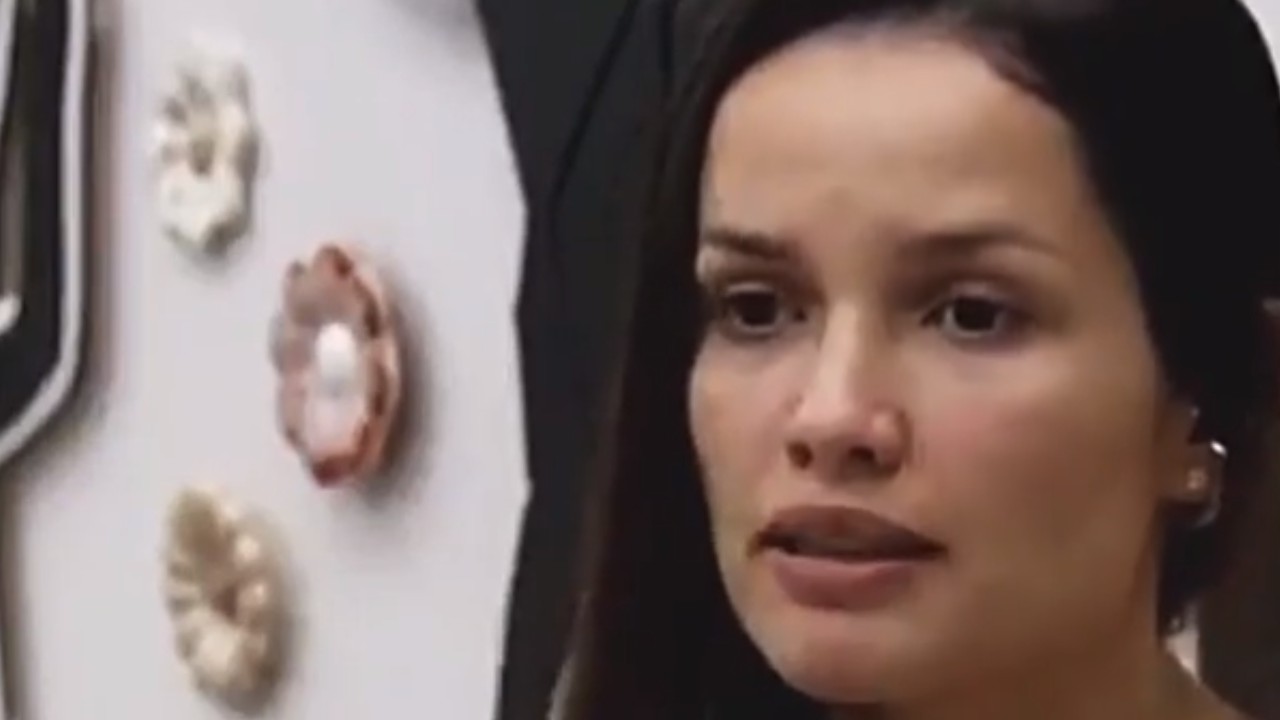 BBB21: Preocupada, Juliette não sabe o que fará na formação do Paredão: “Me lasquei”