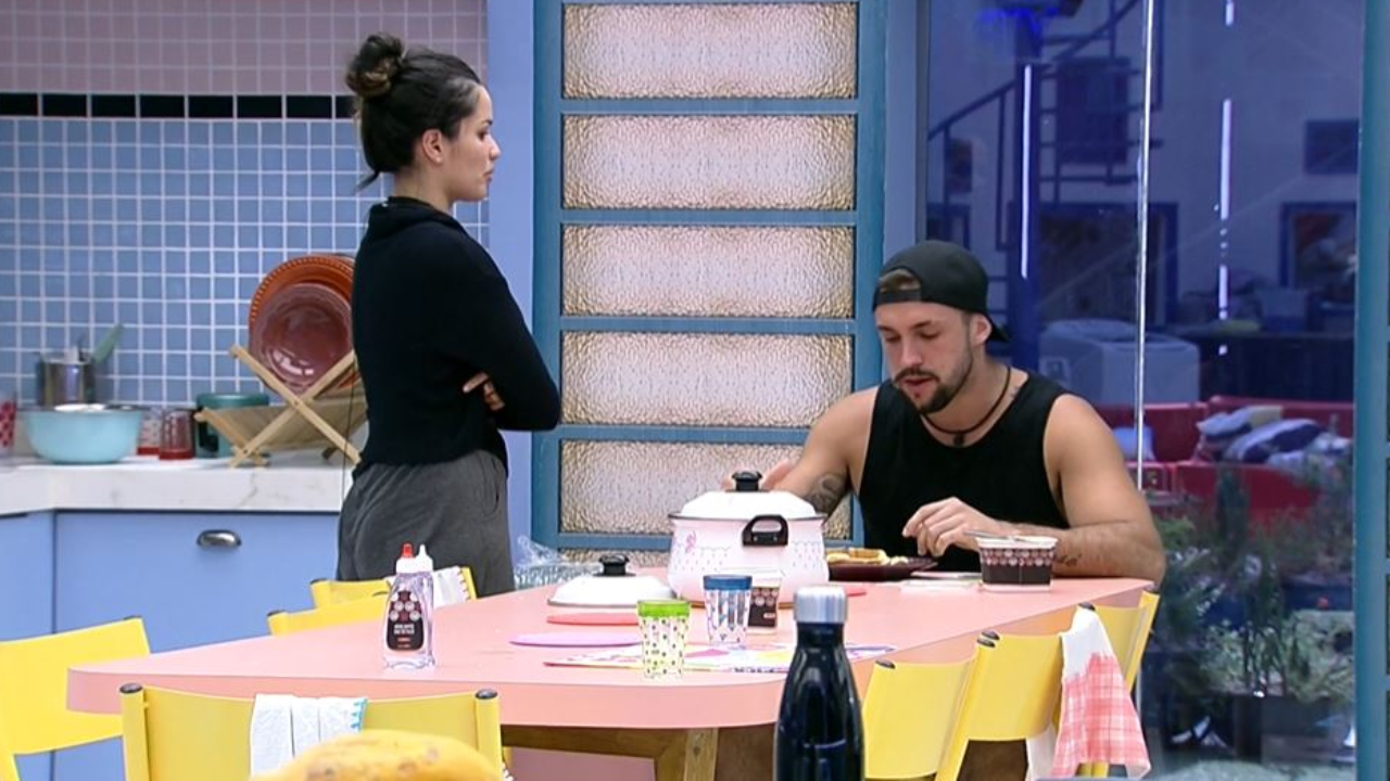 BBB21: Juliette revela que Carla Diaz e Fiuk estão no Paredão e Arthur tem reação inesperada