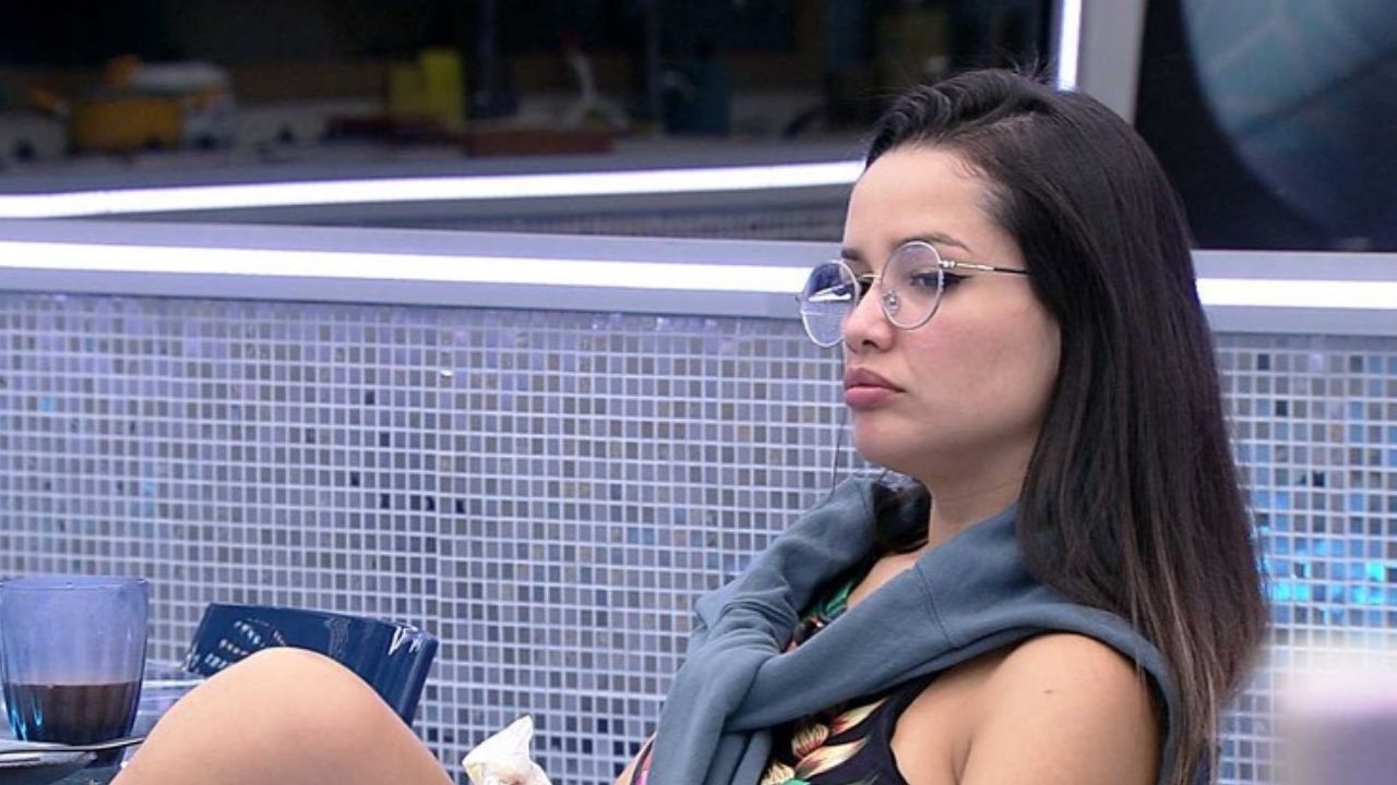 BBB21: Juliette fica perplexa com ação de brother após treta durante a madrugada: “Só pode ser uma piada”
