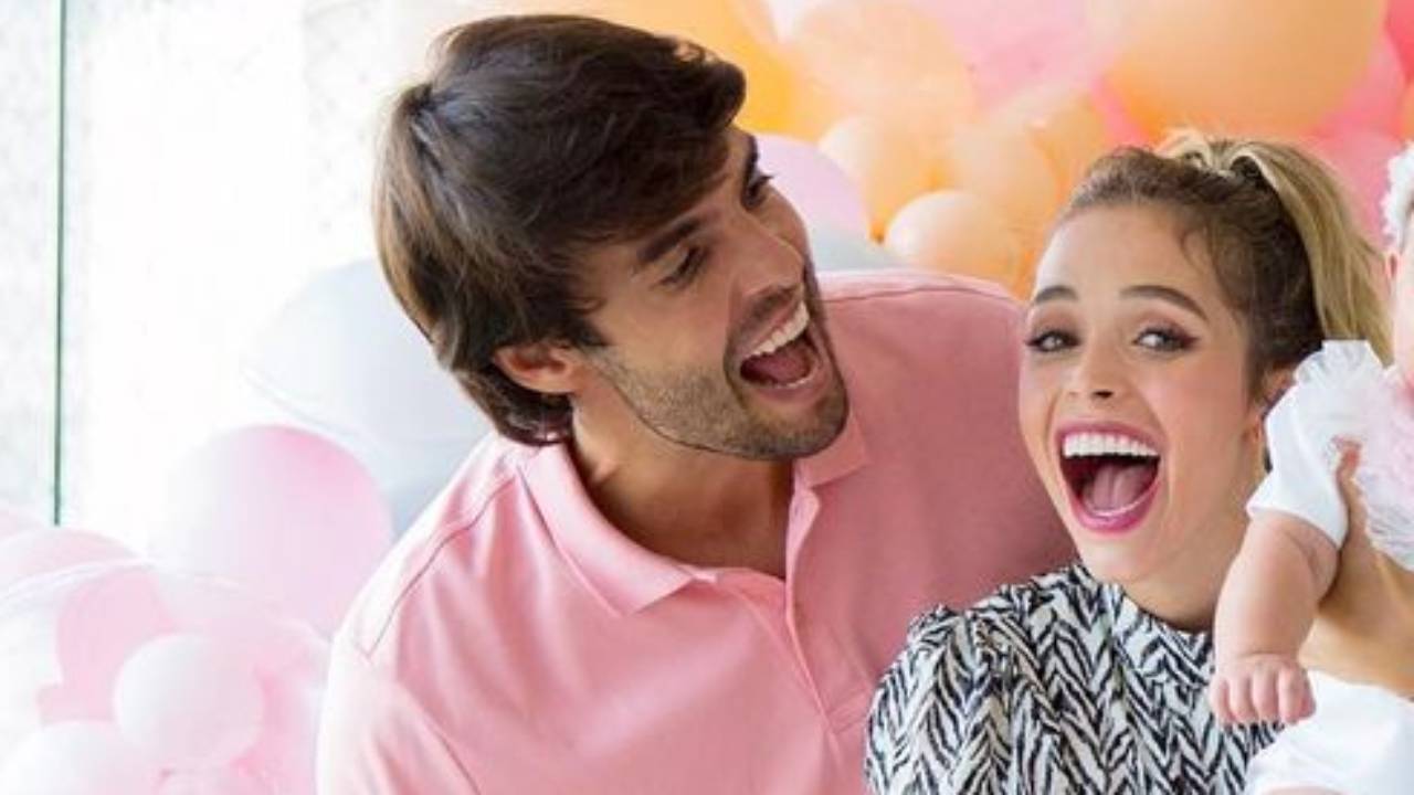 Alerta fofura! Filha de Kaká rouba a cena ao surgir vestida de coelhinha em festa de 5 meses: “Bonequinha”