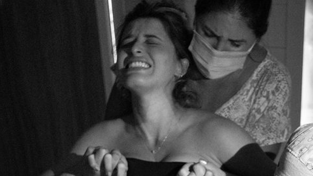 Ao publicar registros inéditos do parto, Lorena Carvalho faz relato comovente do nascimento do filho: “Eu renasci!”