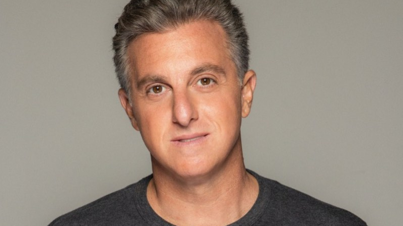 TV Globo oferece R$ 3 milhões e mais salário astronômico para Luciano Huck substituir Faustão, diz colunista