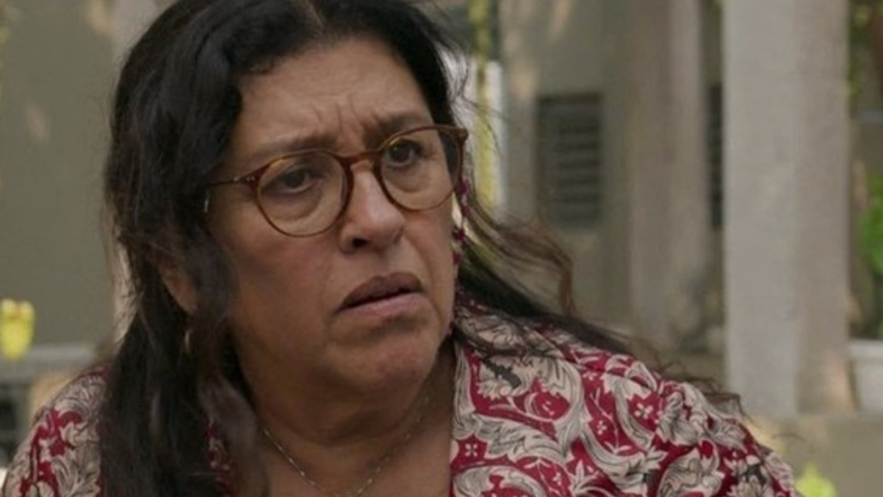Amor de Mãe: Lurdes é sequestrada por Thelma e ganha velório da família