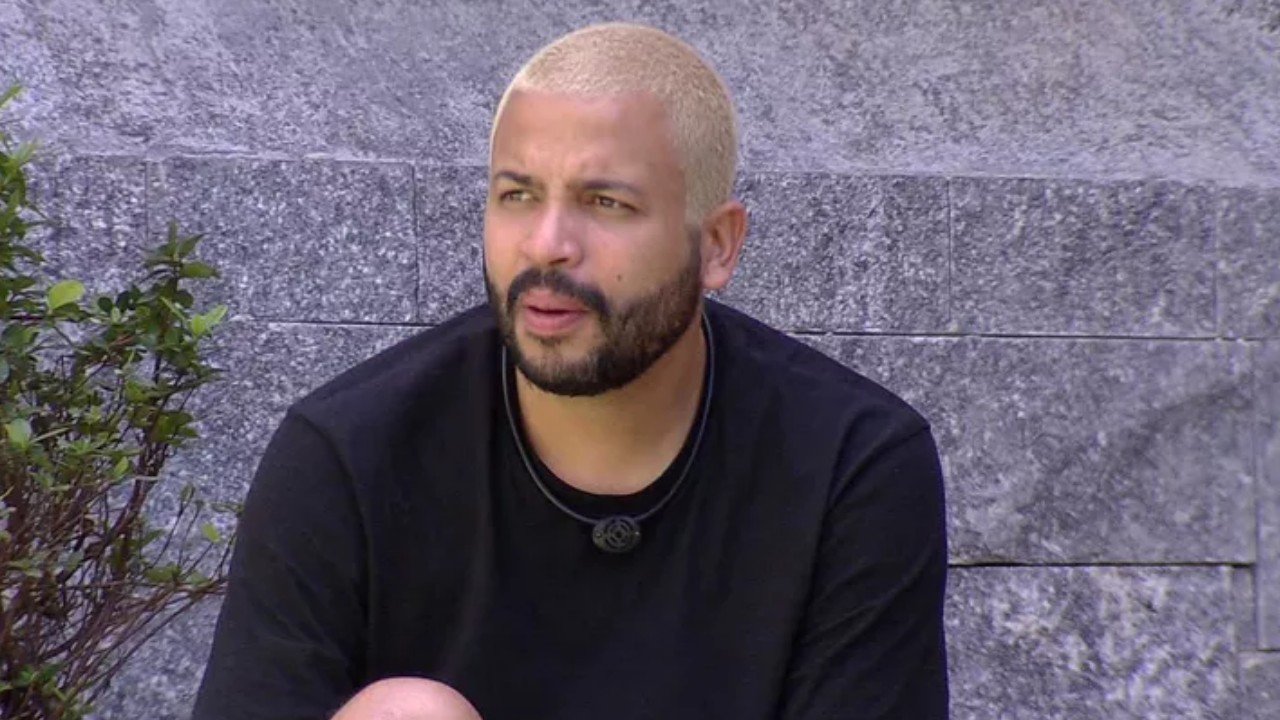 BBB21: Com medo da rejeição, Projota analisa sua permanência no programa: “Só de pensar que a população não me odeia”