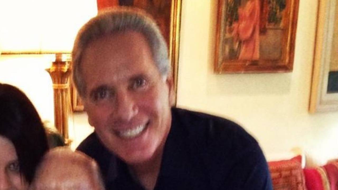 Emoção! Roberto Justus mostra foto rara com o falecido pai e faz homenagem especial: “Faria 101 anos”