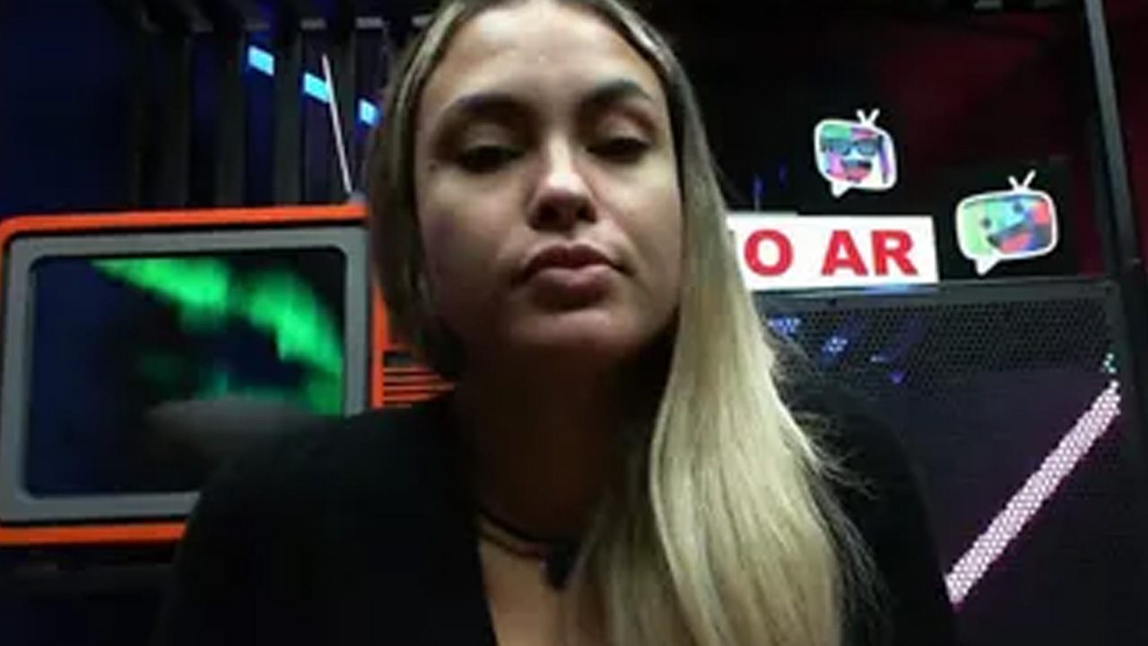 BBB21: Da água para o vinho! Sarah muda discurso sobre pandemia e solta: “Tá bem grave”