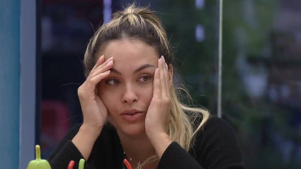 BBB21: Antecipadamente, Sarah bate o martelo e revela que dará Castigo do Monstro para sister: “Mando ela”
