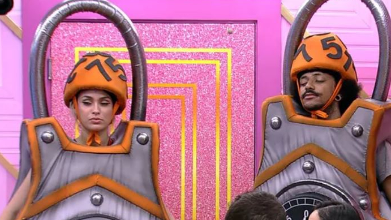 BBB21: Acorrentados, Sarah reclama para João de castigo: ”Que humilhação”