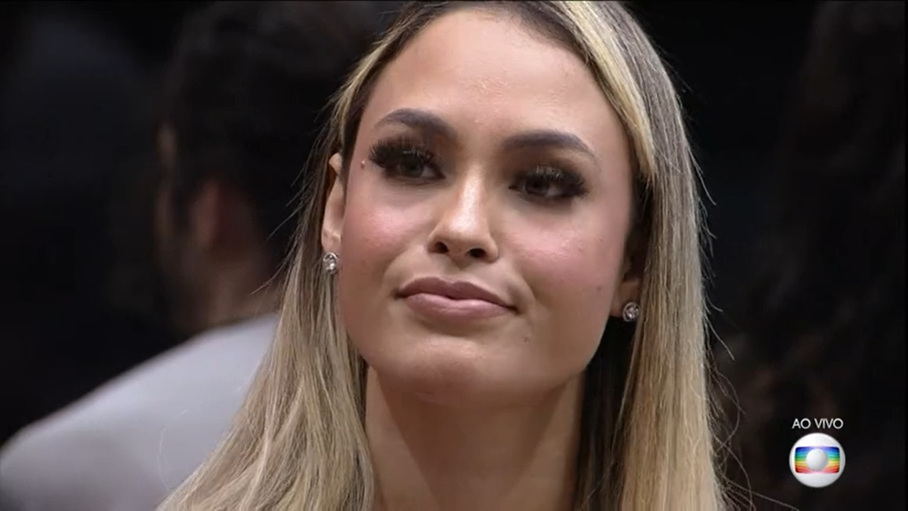 Com 76,76% dos votos, Sarah é a oitava eliminada do Big Brother Brasil 21