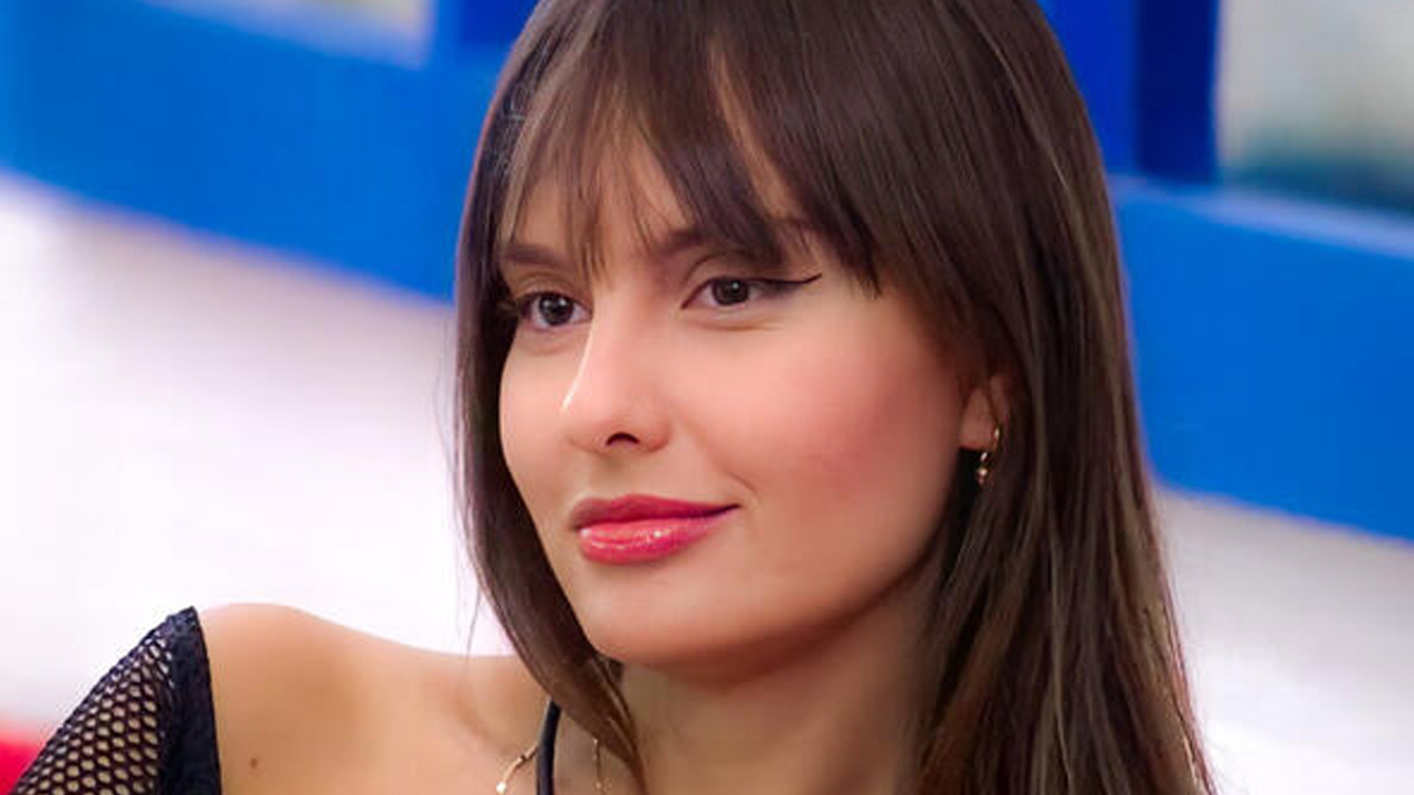 BBB21: Emparedada, Thaís revela paz de espírito e tranquiliza Viih: “O que acontecer é para o bem”