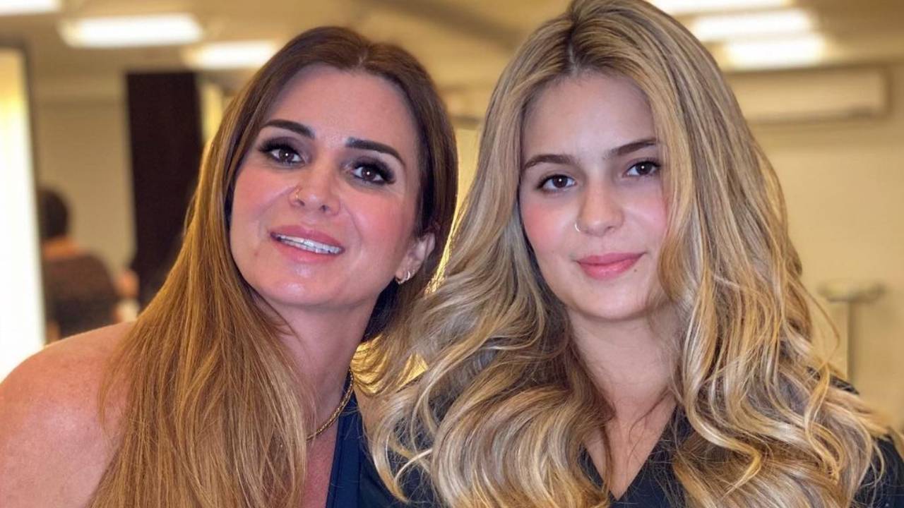 BBB21: Pela primeira vez, mãe de Viih Tube se pronuncia por falta de banhos da filha: “Constrangida”