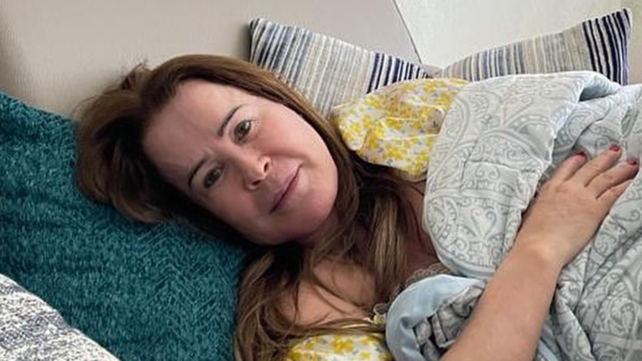 De cama, Zilu Camargo relata sintomas da Covid-19 e desabafa: ”Estou sem condições”