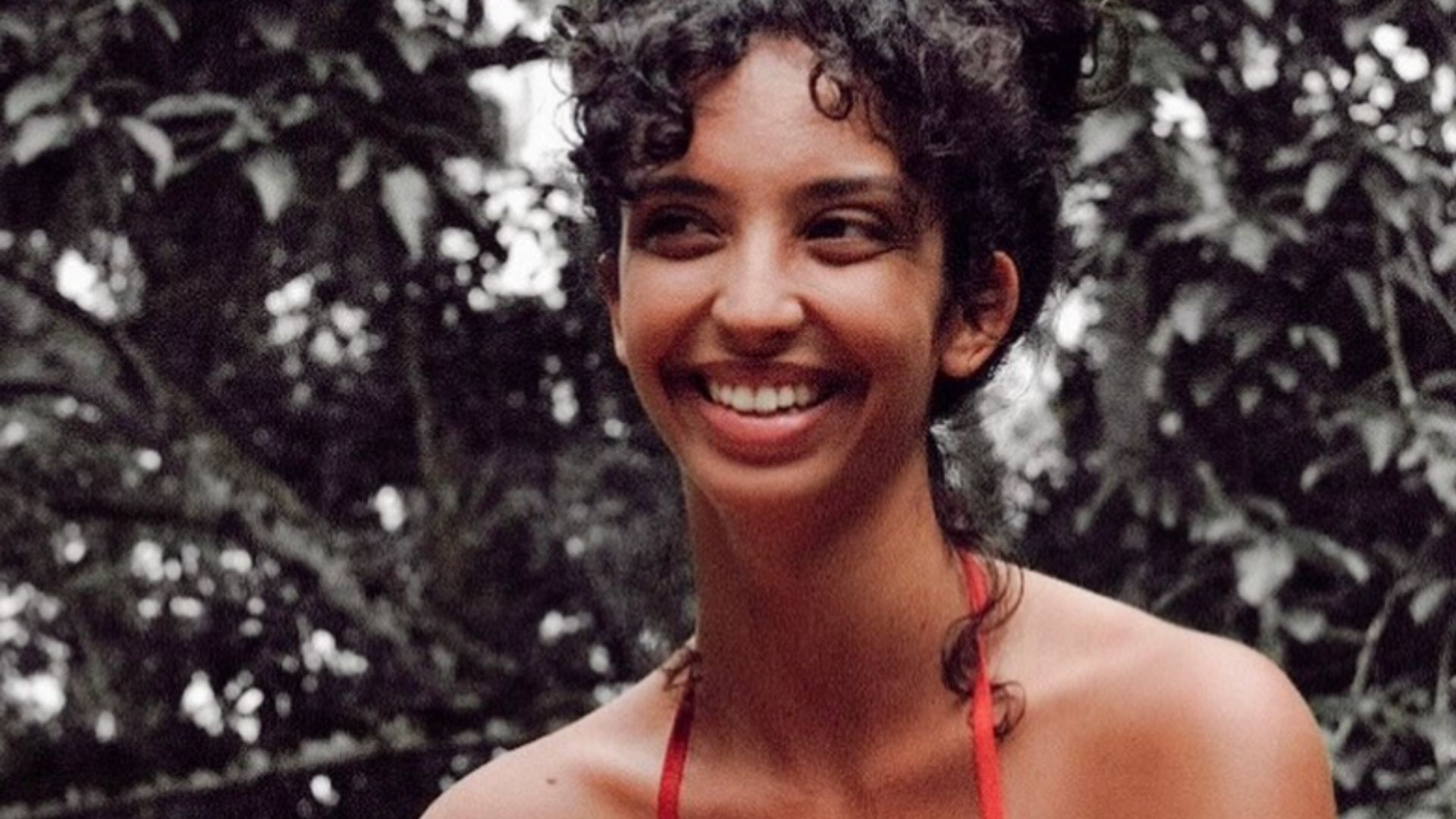 Filha de Vladmir Brichta posa de biquíni e exibe corpaço em clique raro: “Gata”