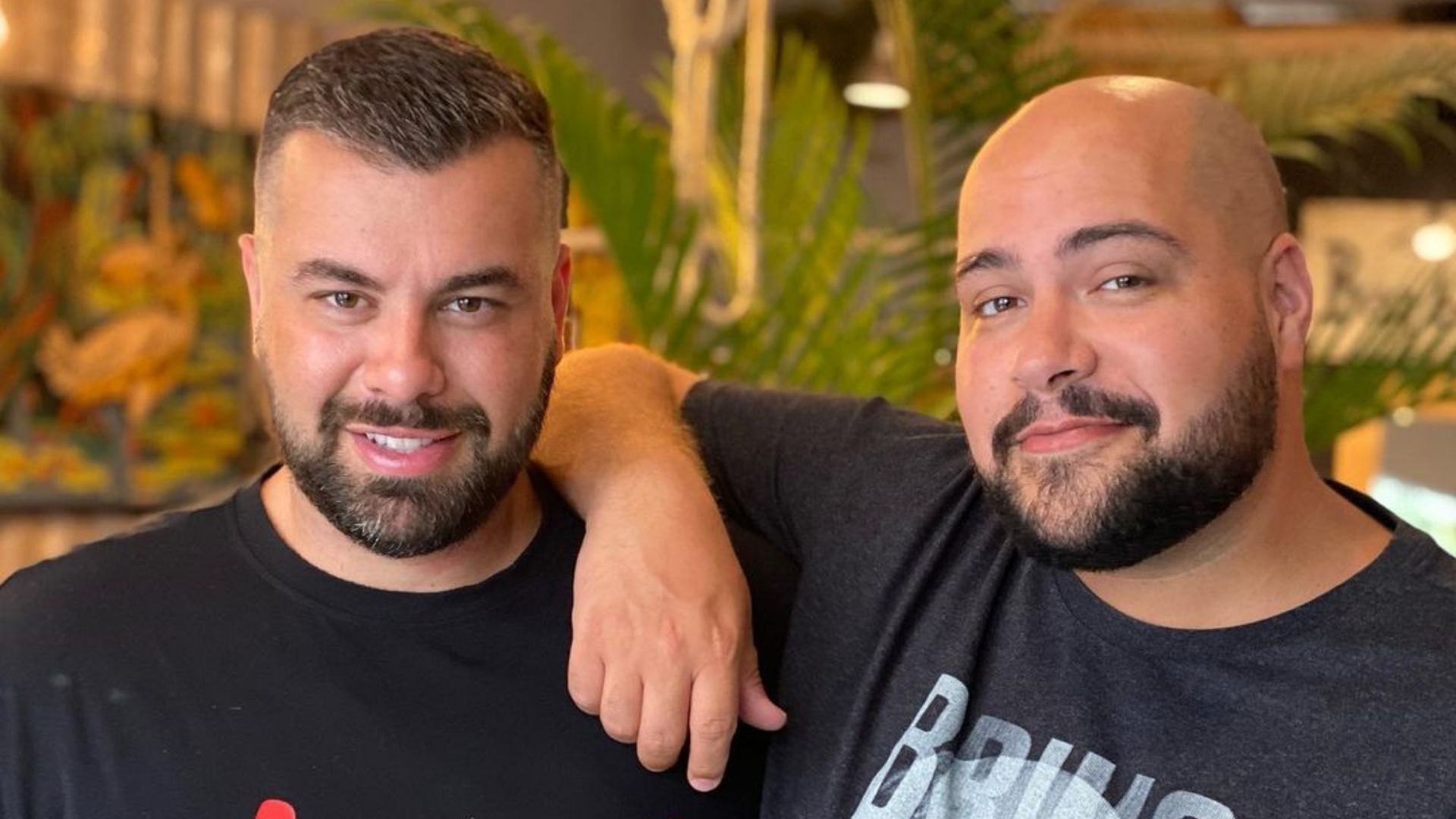 BBB22: Marido de Tiago Abravanel dá aval para beijos em participantes: “Liberado”
