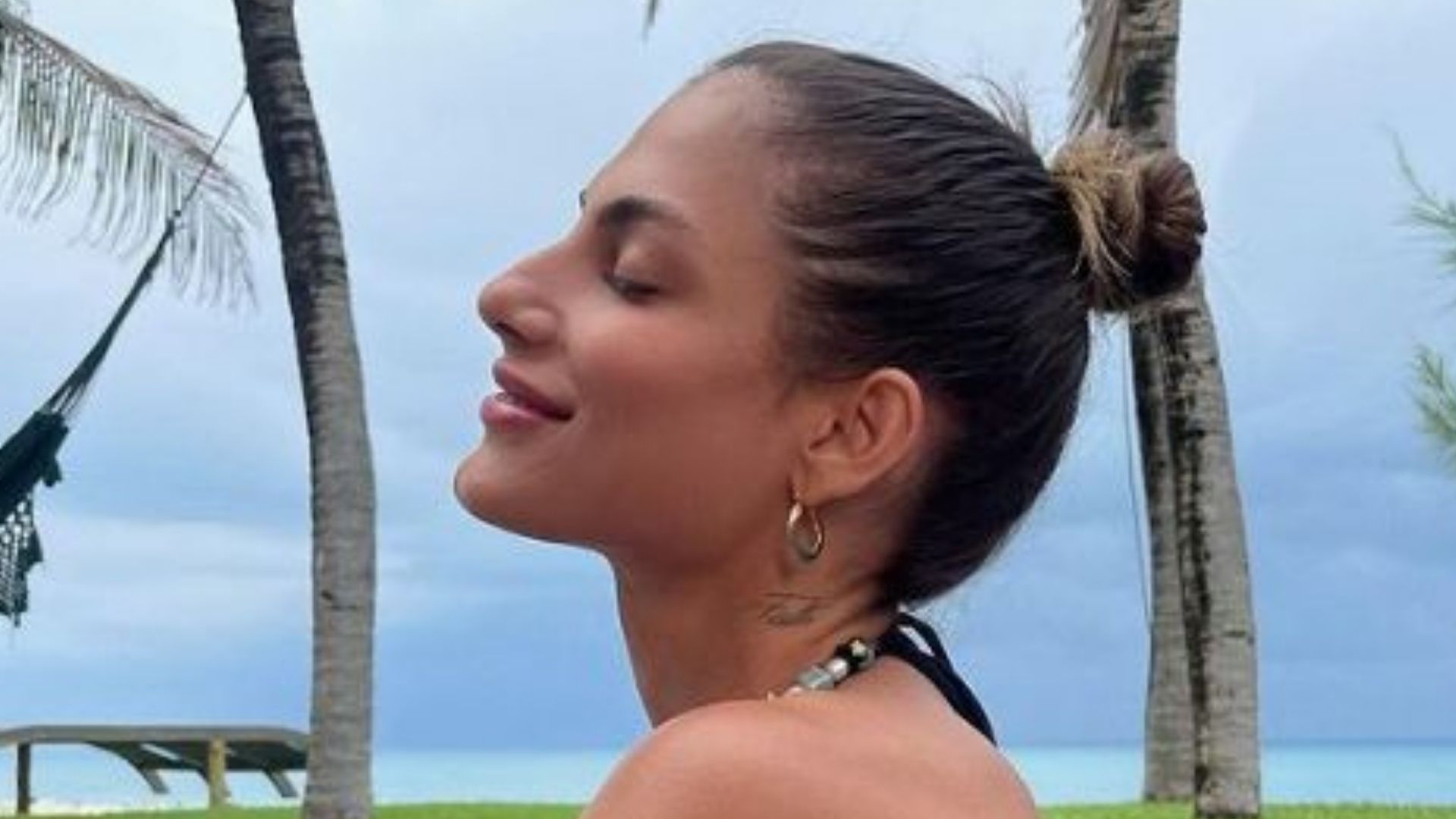 Ex-BBB Mari Gonzalez ostenta bumbum gigante de biquíni: “Que mulher”