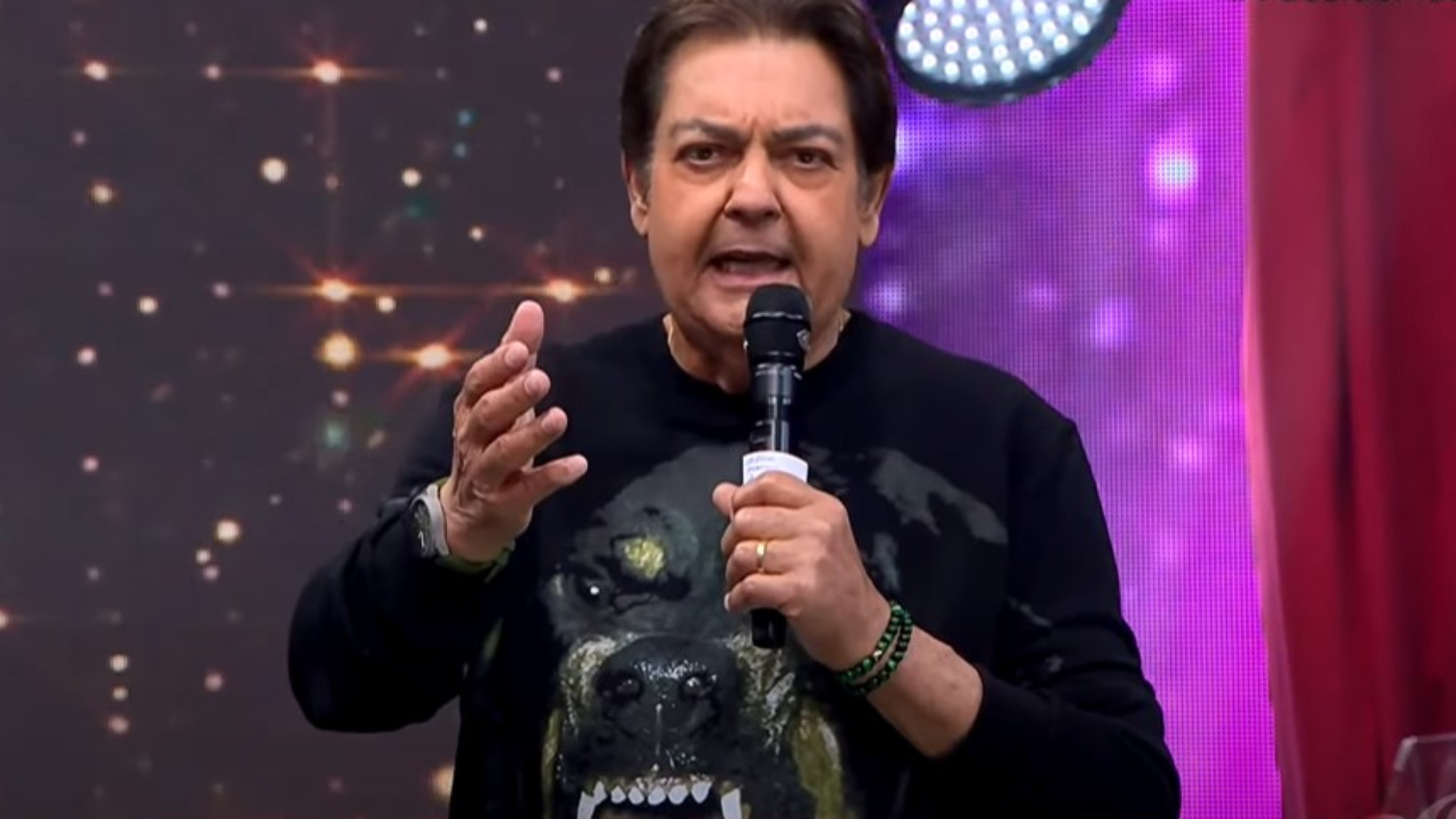 Faustão testa positivo para a Covid-19 e suspende seu novo programa na Band