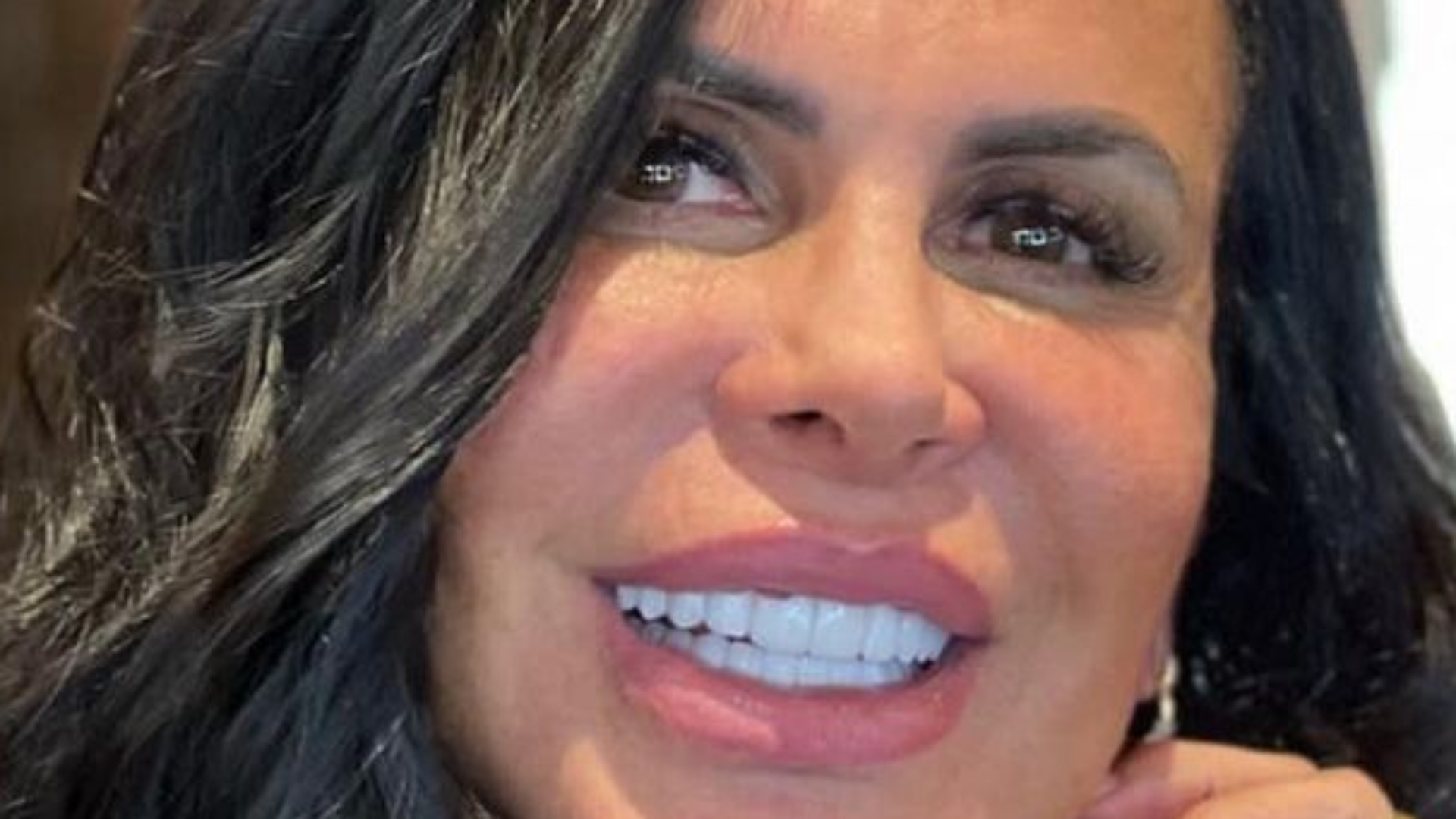 Gretchen começa o ano com novo visual e deixa fãs boquiabertos: “Que mudança”