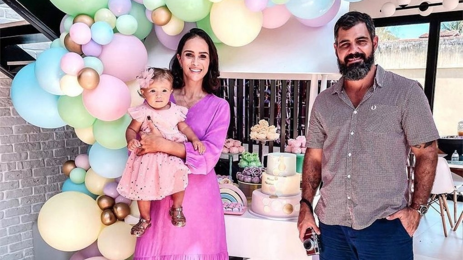 Juliano Cazarré revela sexo do seu quinto bebê: “Deus é tão bom”