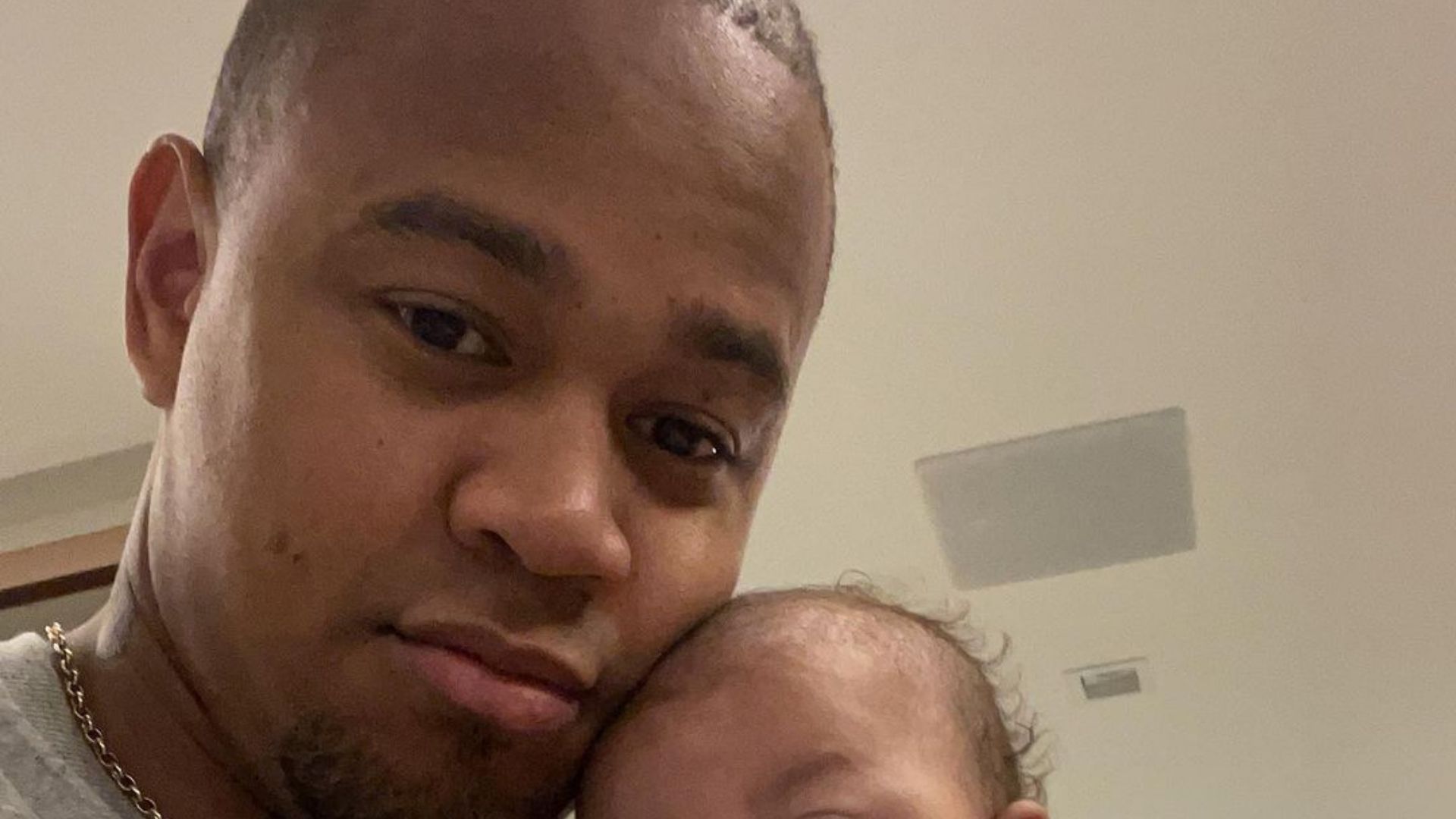 Léo Santana celebra quarto mesversário da filha Liz: “Amor da minha vida”