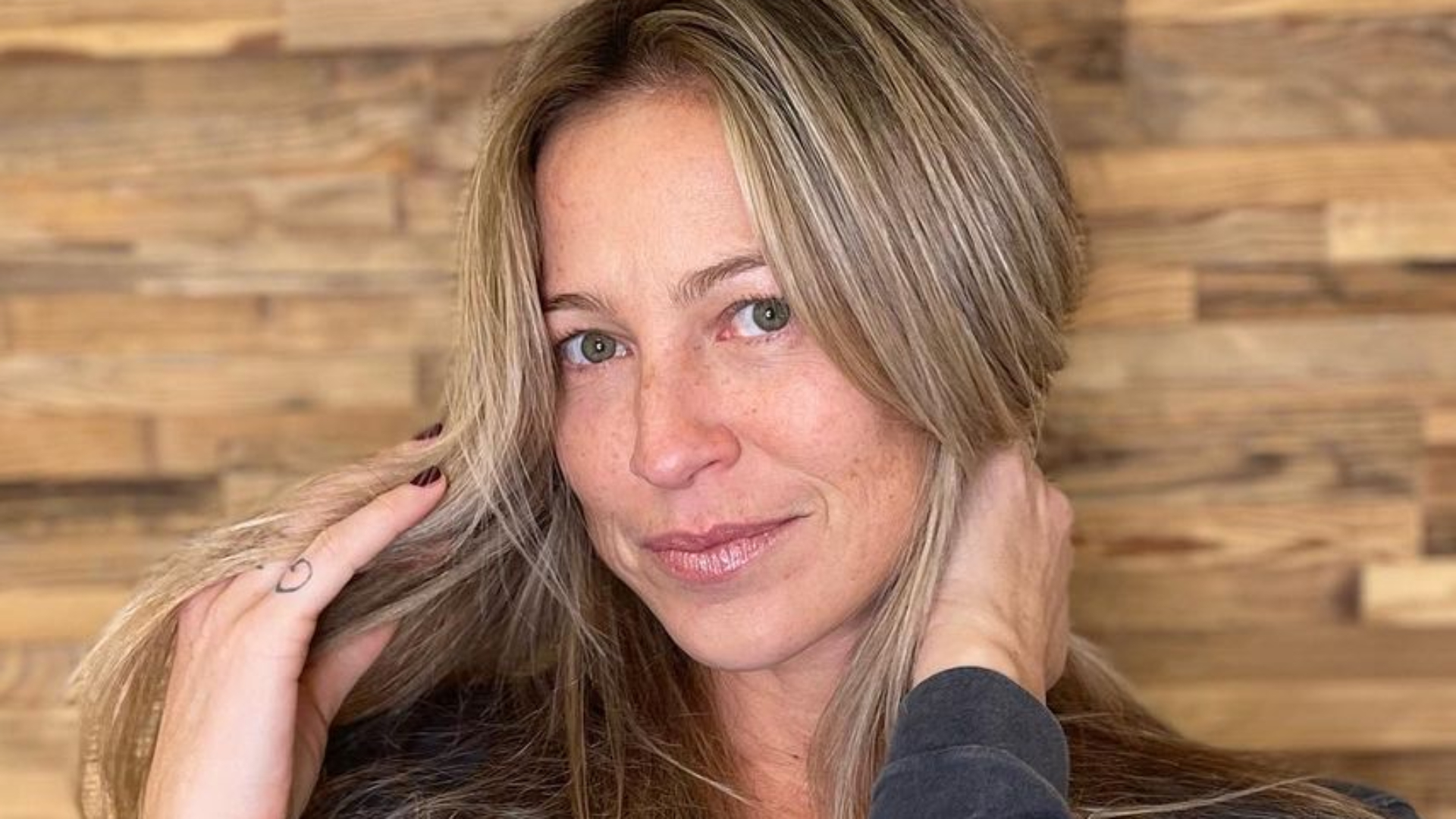 Luana Piovani faz novo procedimento no rosto e choca fãs com antes e depois