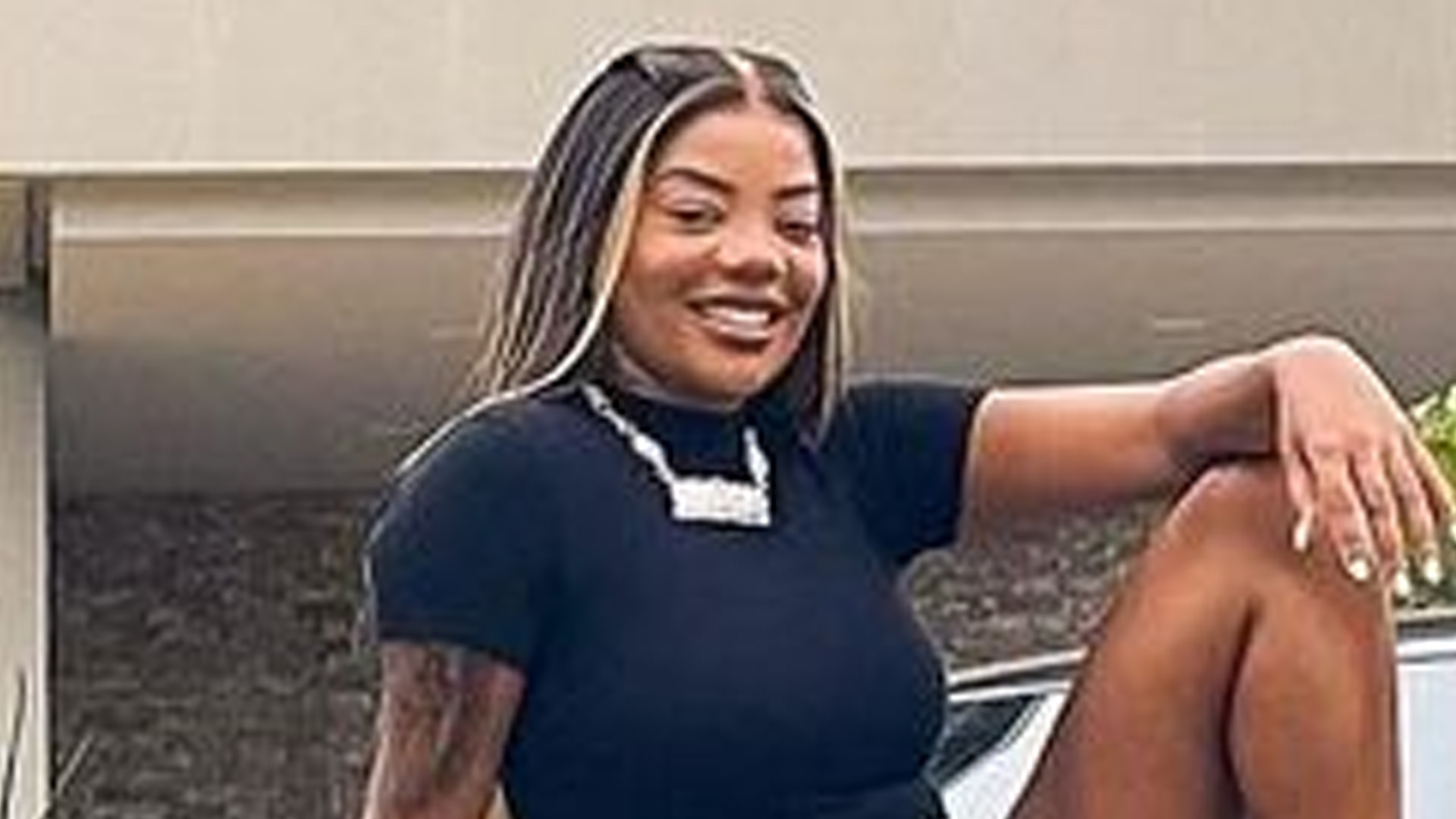 Ludmilla usa mansão temporária e explica o motivo: “Por alguns anos”