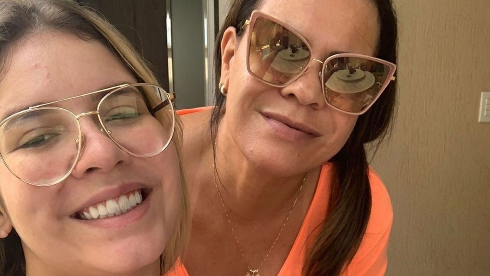 Mãe de Marília Mendonça fala sobre saudade da filha: “Não sabia que doía tanto”