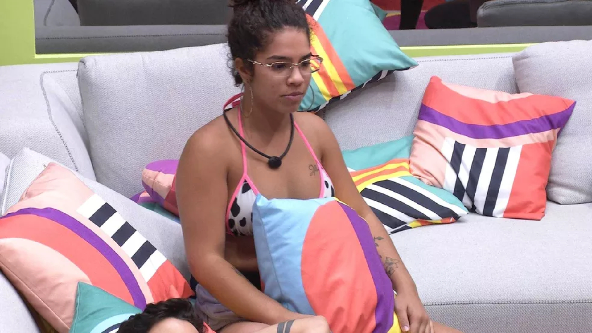 BBB22: Maria questiona se tem ‘mulher que pega mulher’ na casa: “Pelo amor de Deus”