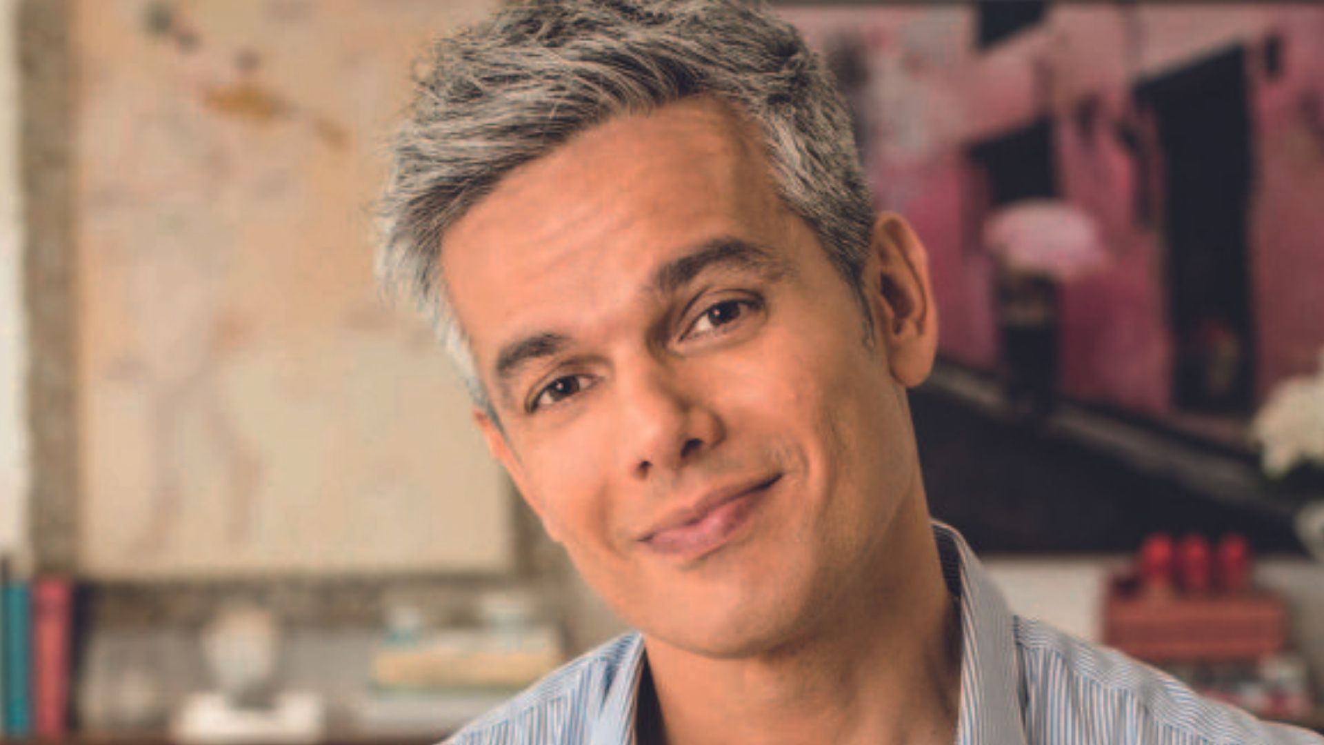 Otaviano Costa assina contrato com o SBT e volta à TV: “Era a hora certa”