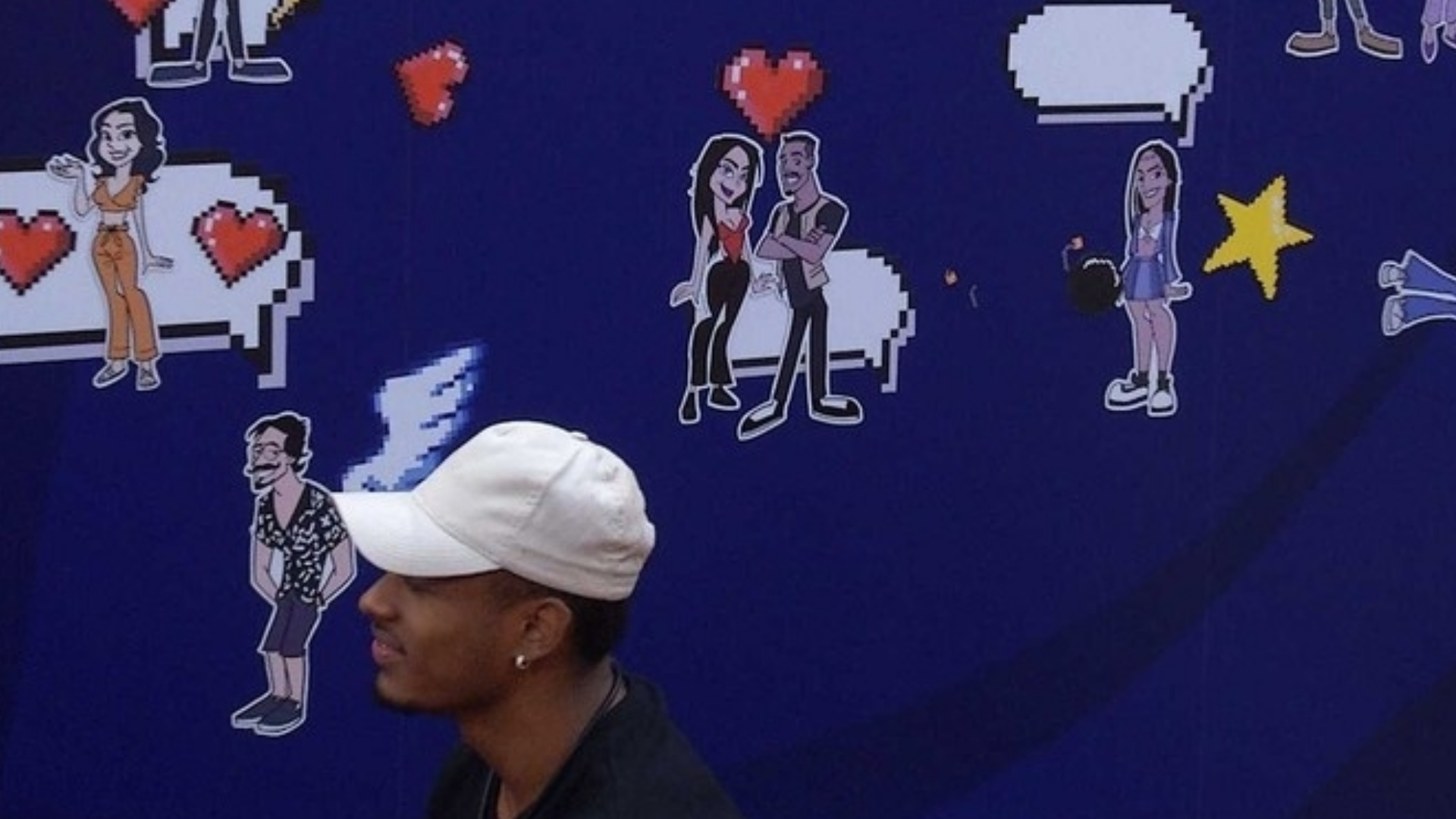 BBB22: Paulo André põe coração entre bonecos dele e de Jade: “Casalzinho lindo”