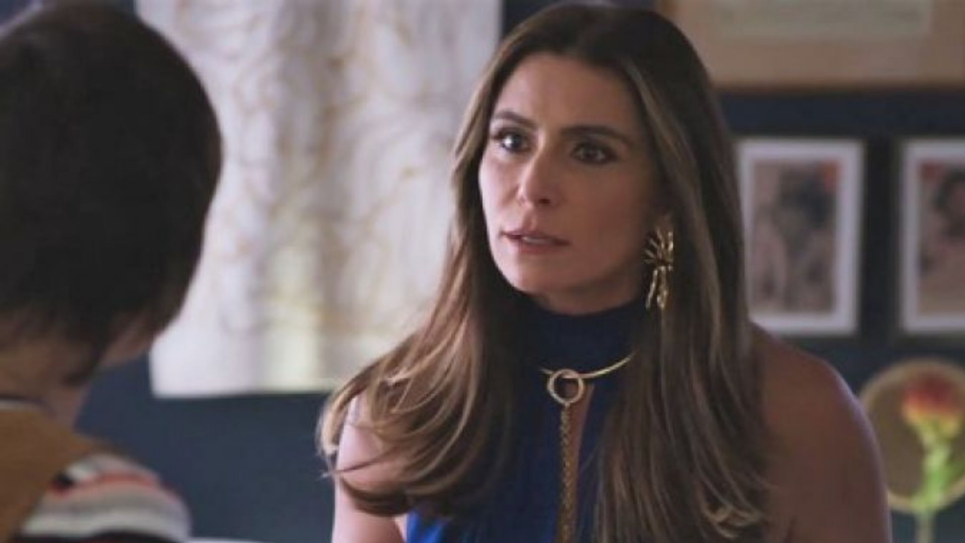 Quanto Mais Vida, Melhor!: Paula fica na lama e recebe proposta humilhante