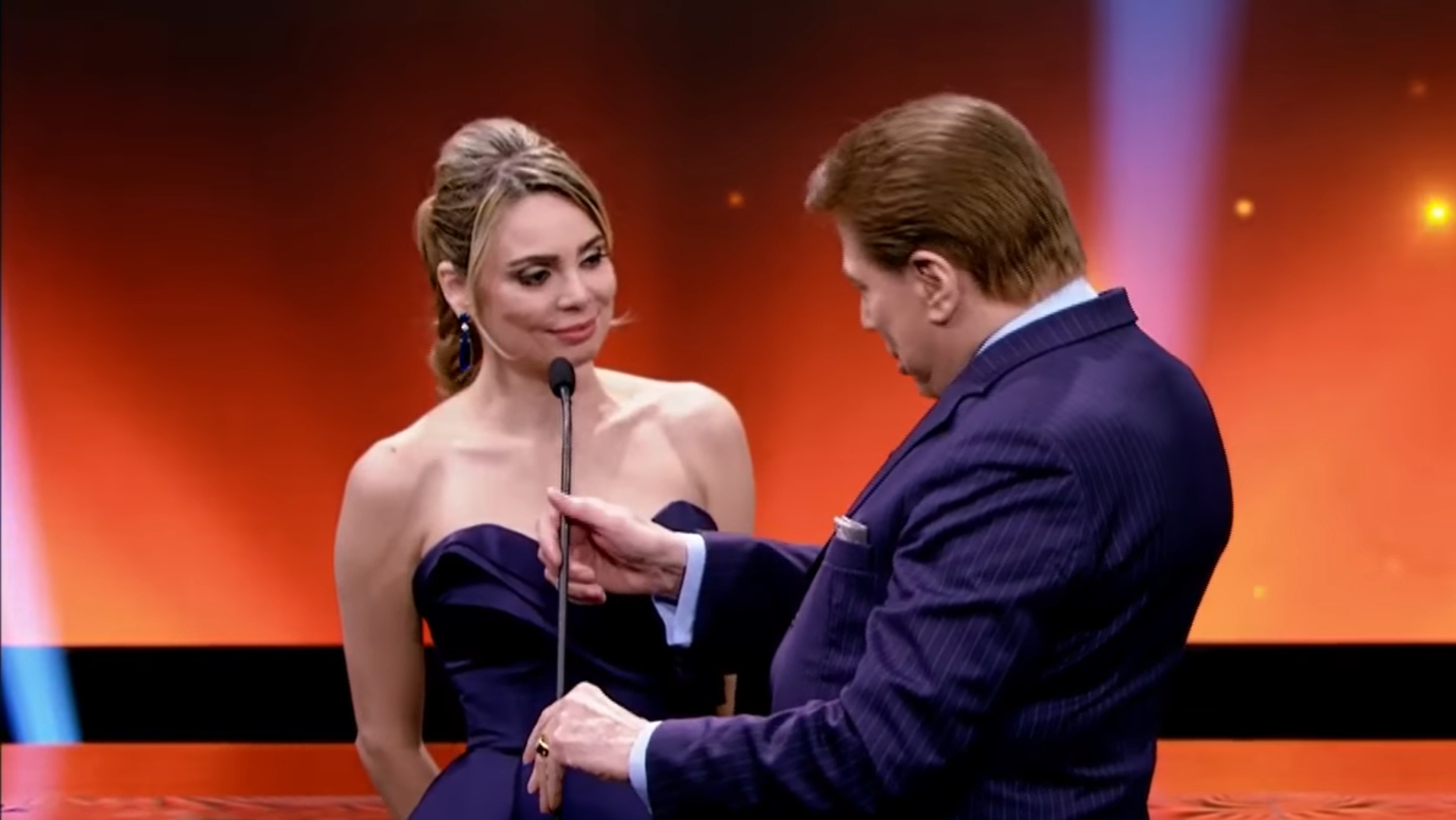 Rachel Sheherazade vence ação contra Silvio Santos em primeira instância e pode levar grana farta