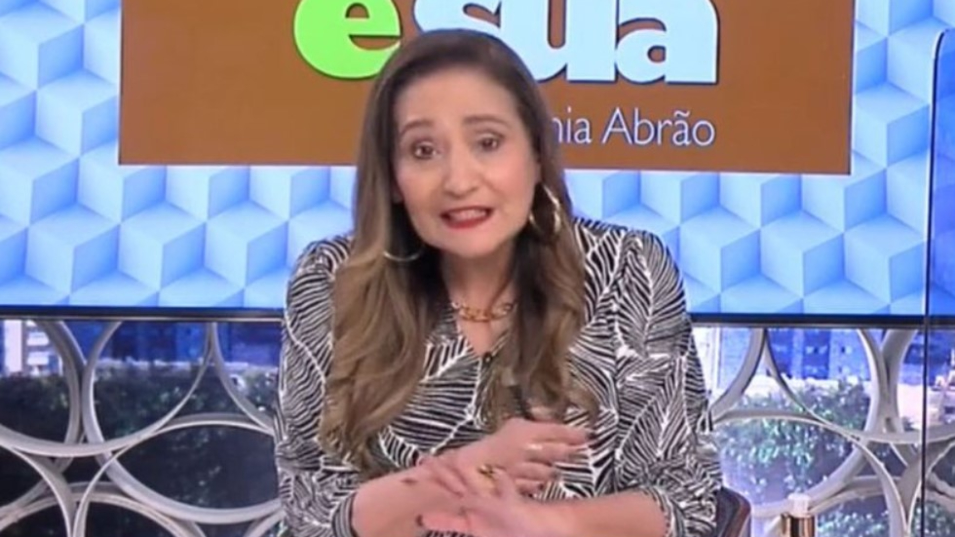 BBB22: Sônia Abrão persegue sister e faz alerta: “Sua hora vai chegar”
