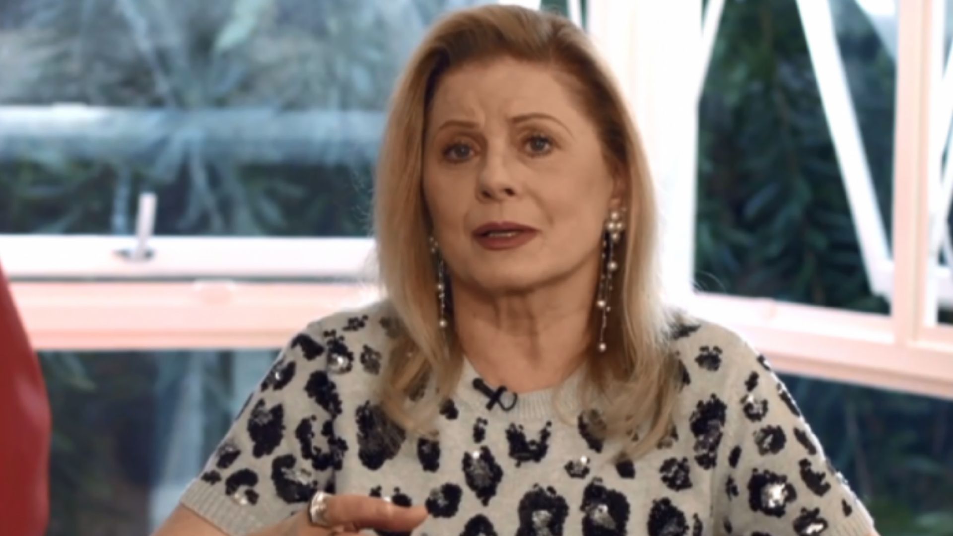 Vera Fischer testa positivo para Covid-19 e ressalta vacinação: “Tomem”