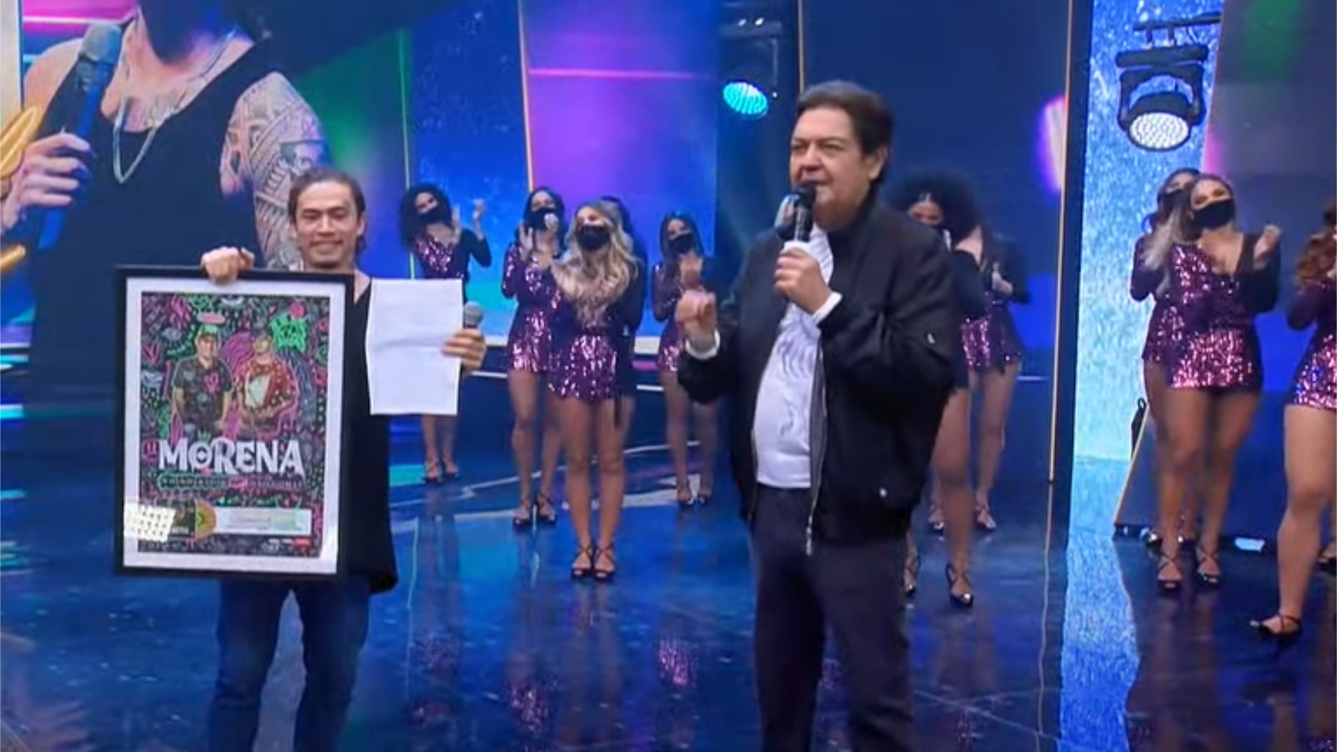 Música de Whindersson Nunes e João Gomes ganha disco de ouro no Faustão