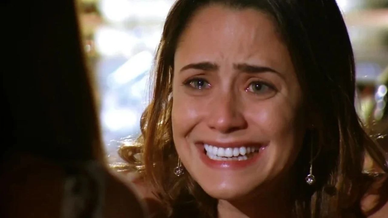 A Vida da Gente: Ana fica aos prantos ao ser chamada de mãe pela primeira vez por Júlia