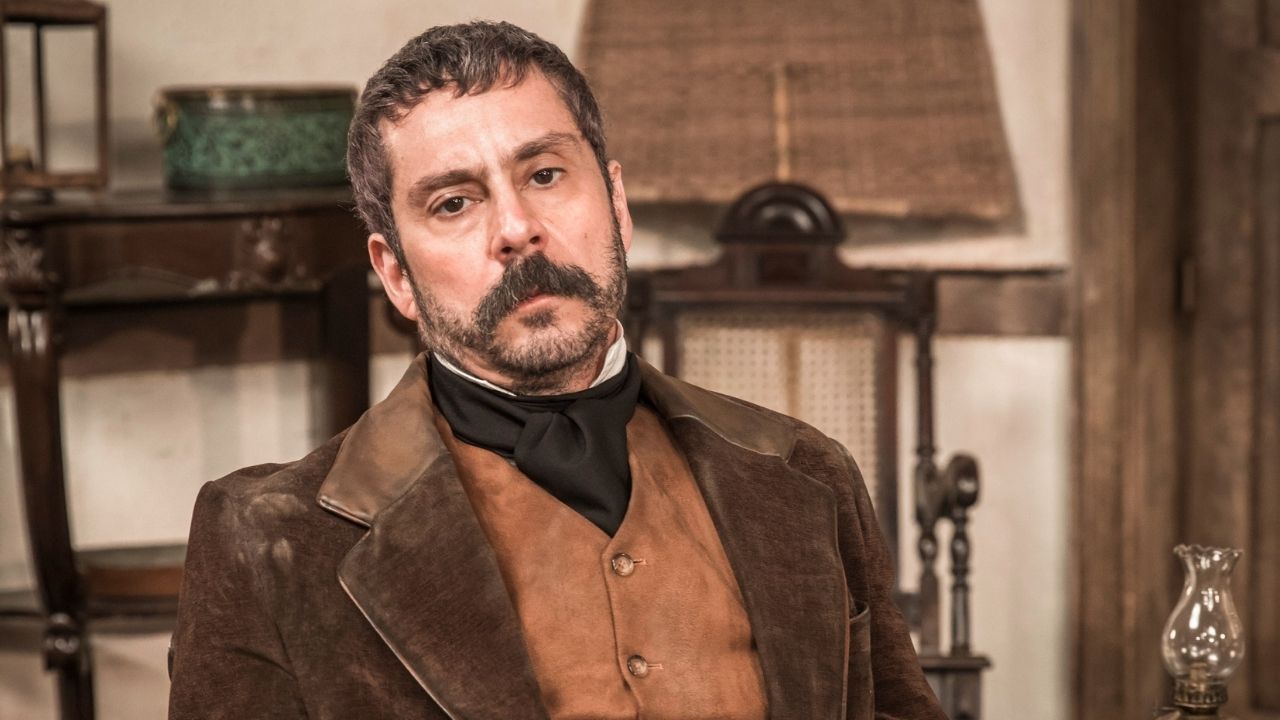 Alexandre Nero revela inspirações e analisa político corrupto em ‘Nos Tempos do Imperador’: “Eram uma galhofa”