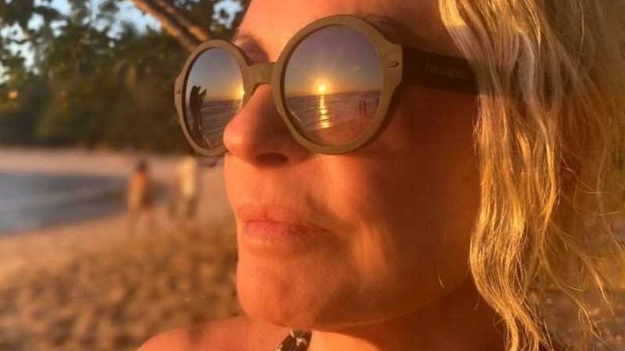 Filho de Ana Maria Braga surge sem camiseta em clique raríssimo com a mãe e rouba a cena: “Gato”