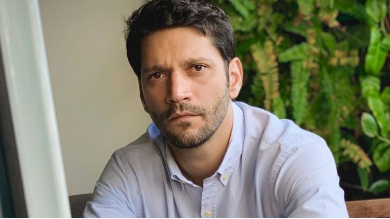 Armando Babaioff debocha ao revelar perda de seguidores após críticas ao governo: “Que alívio”