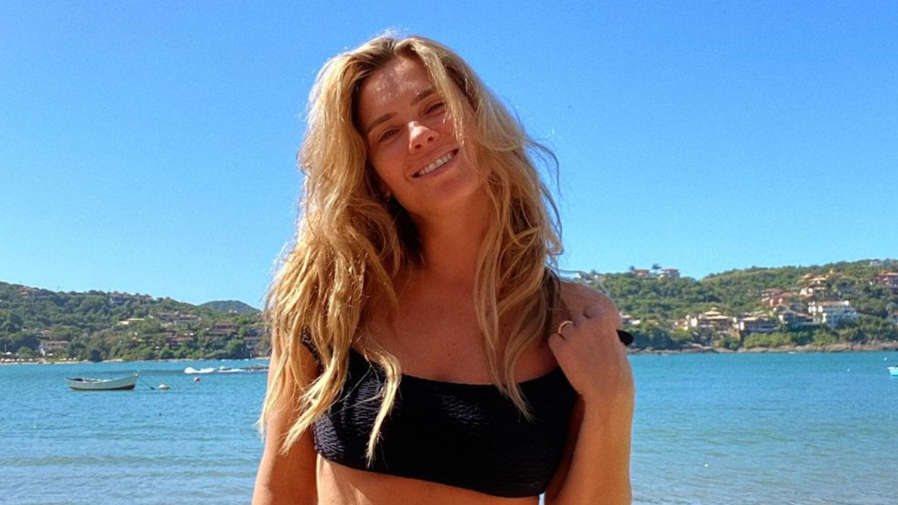 Aos 42 anos, Carolina Dieckmann deixa fãs de queixo caído ao exibir barriguinha sarada: “Perfeita!”