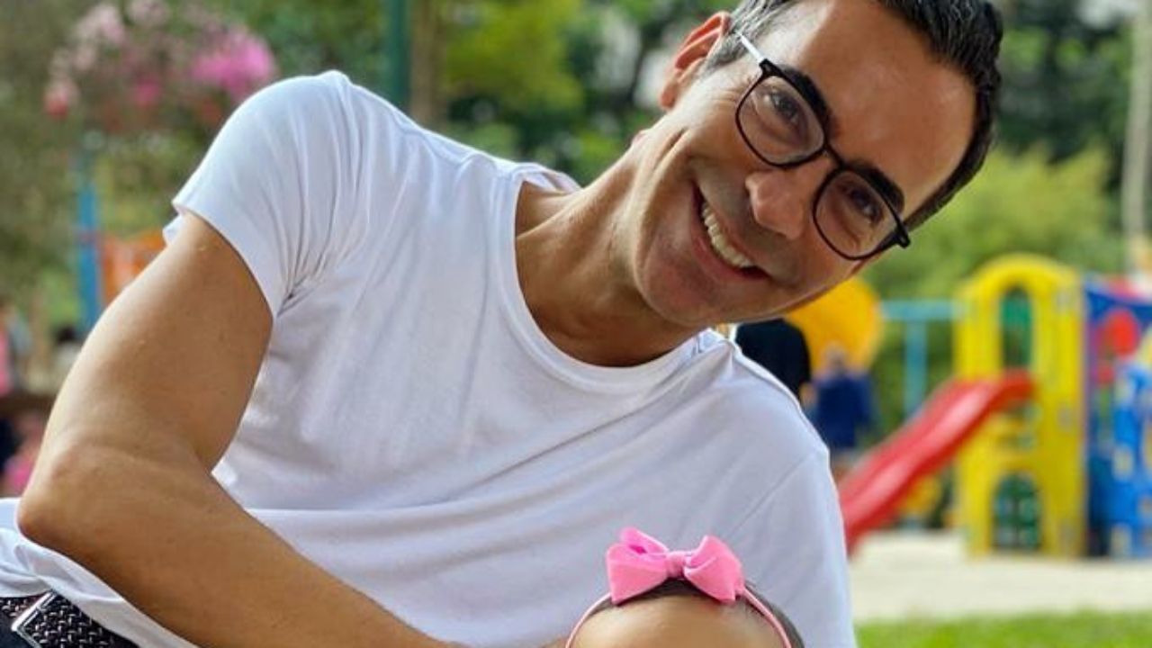 César Tralli emociona fãs ao celebrar dois anos da herdeira, Manuella: “Obrigado por me ensinar tanto”