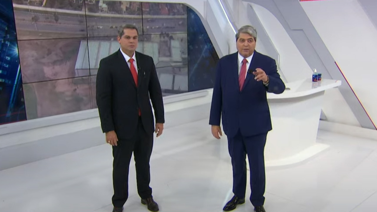 Sucessor? Ao vivo, José Luiz Datena passa bastão e filho apresenta ‘Brasil Urgente’: “Descanso mais que merecido”