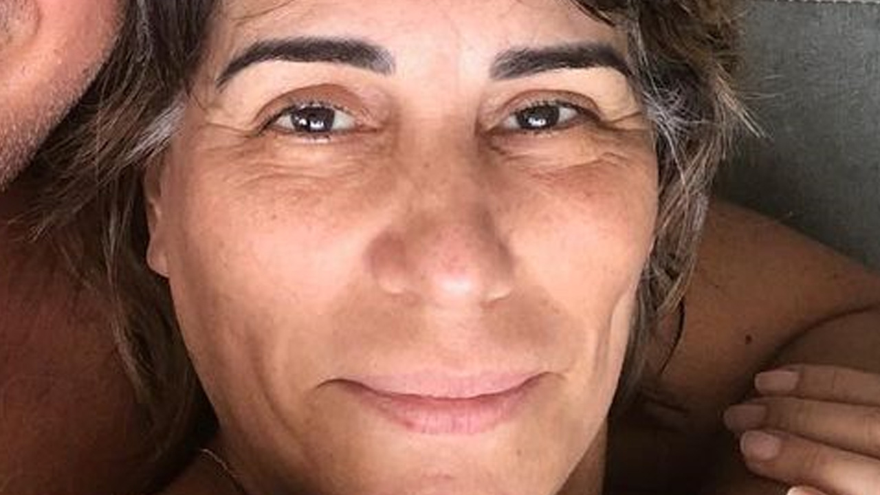 Gloria Pires posa agarradinha com Orlando Morais em clique raro e recebe declaração: “Amor eterno”