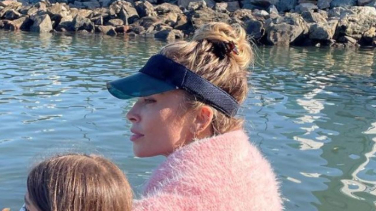 Grazi Massafera registra passeio com Sofia e exalta relacionamento: “Companheira da vida todinha”