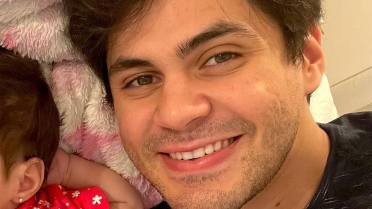 Lucas Veloso encanta ao mostrar ensaio fotográfico inspirado em princesa da Disney da filha: “Mais linda”