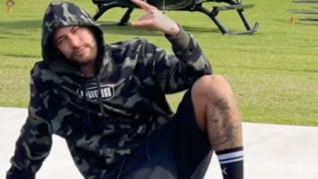 Milionário, Neymar publica foto rara de sua mansão no Brasil e helicóptero de R$ 15 milhões rouba a cena